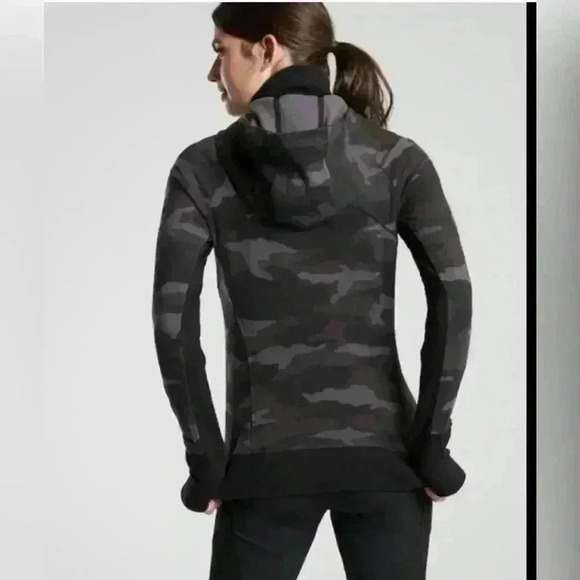 Triumph Black Camouflage Printed Zip Up Hoodie XS - Picture 2 of 14